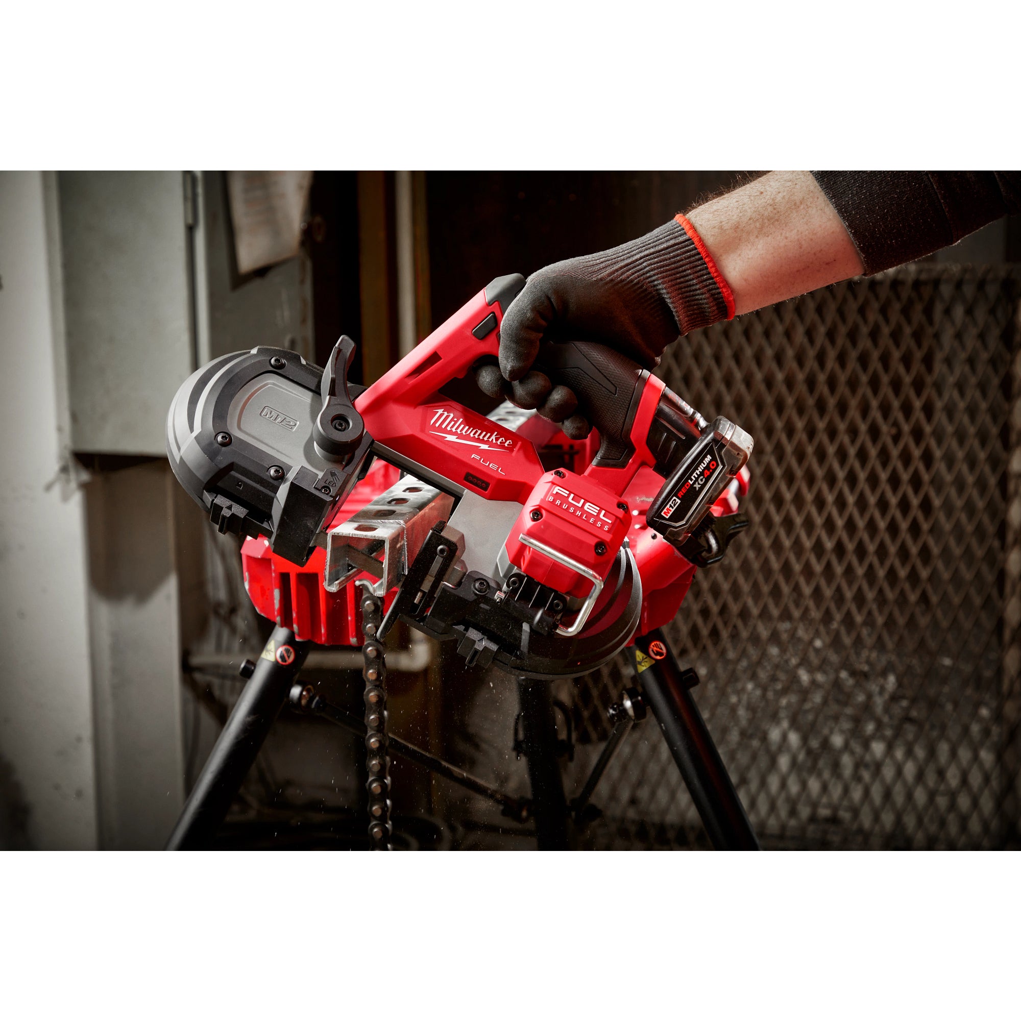 M12 FUEL BRUSHLESS COMPACT BAND SAW