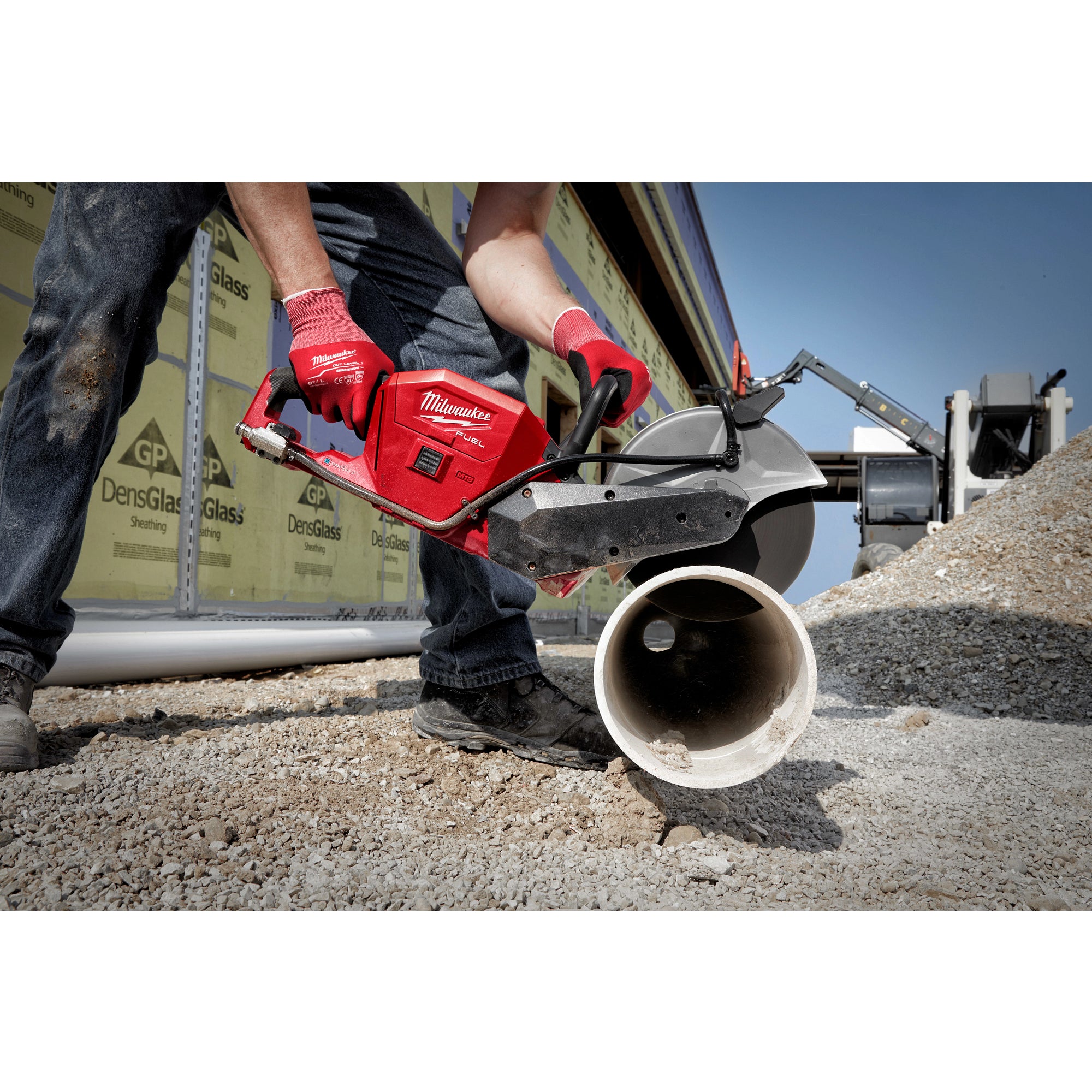 M18 FUEL BRUSHLESS 9" ONE-KEY™ CHAINSAW