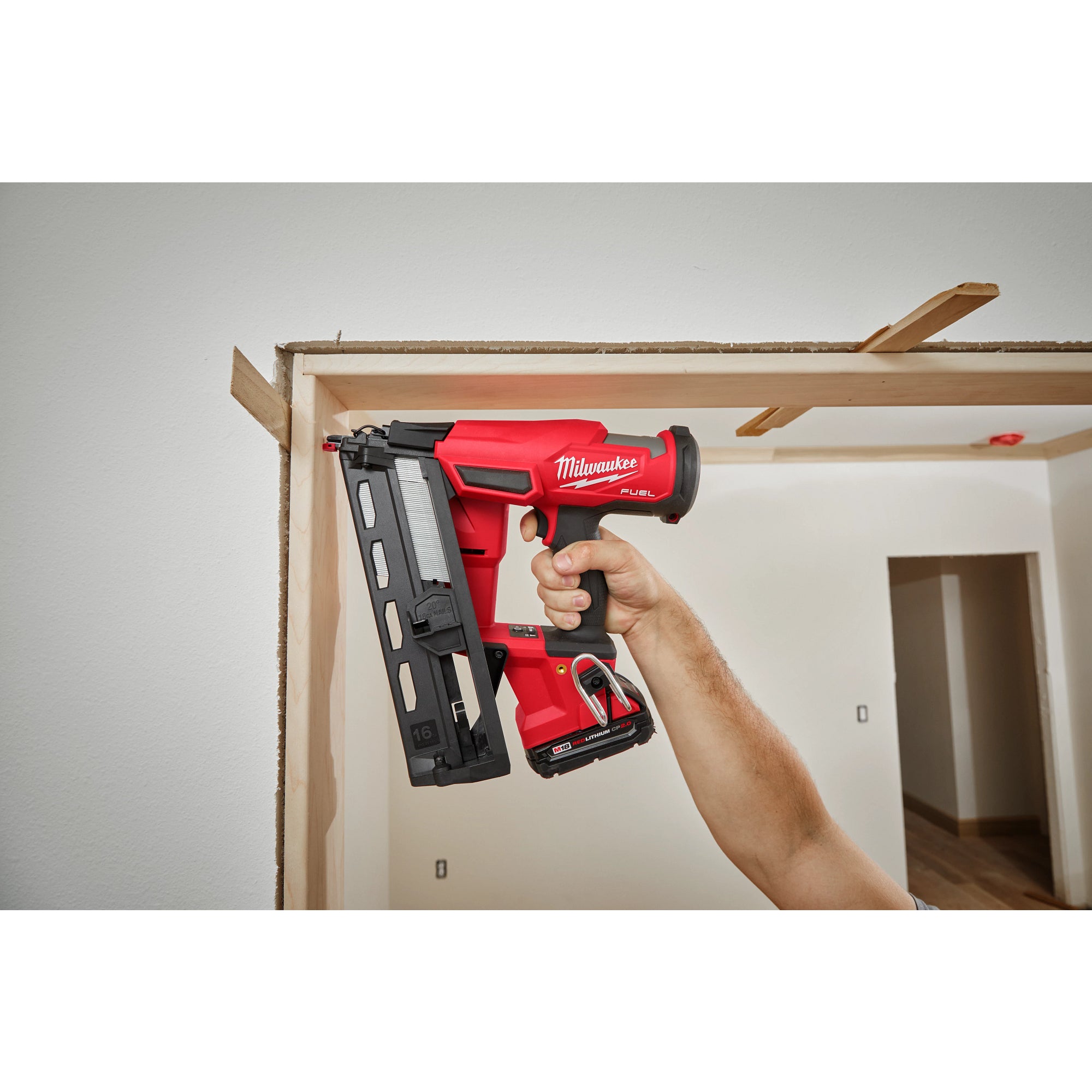 M18 FUEL 16 GA 1-1/4" TO 2-1/2" ANGLE FINISH NAILER