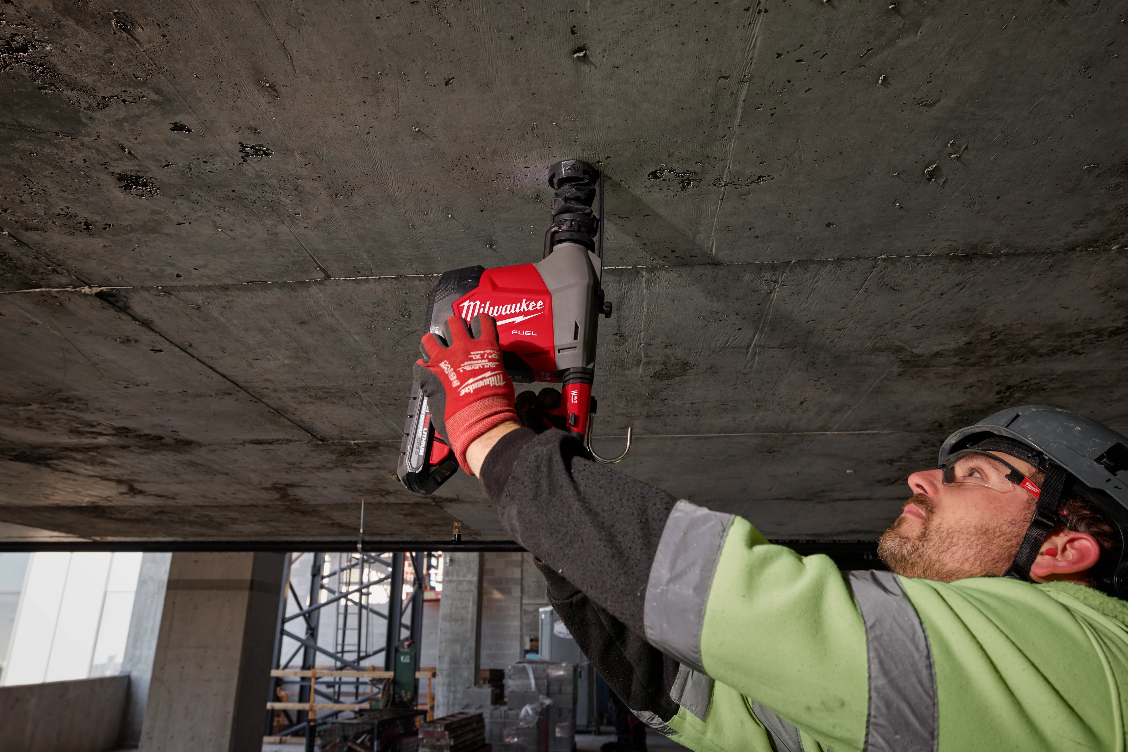M18 FUEL DUST EXTRACTION ROTARY HAMMER (CP3.0)