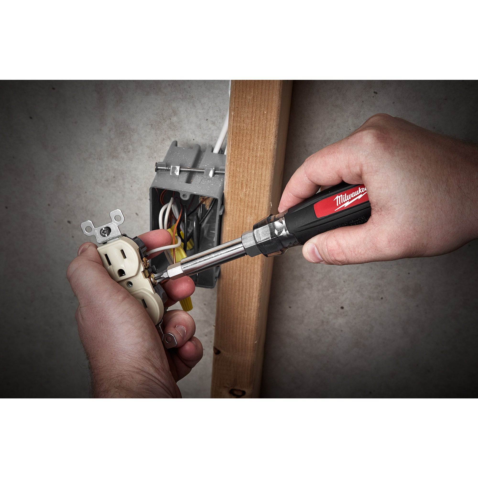 TOURNEVIS MULTI-EMBOUTS À POIGNÉE COUSSINÉE 13-EN-1 ECX®
