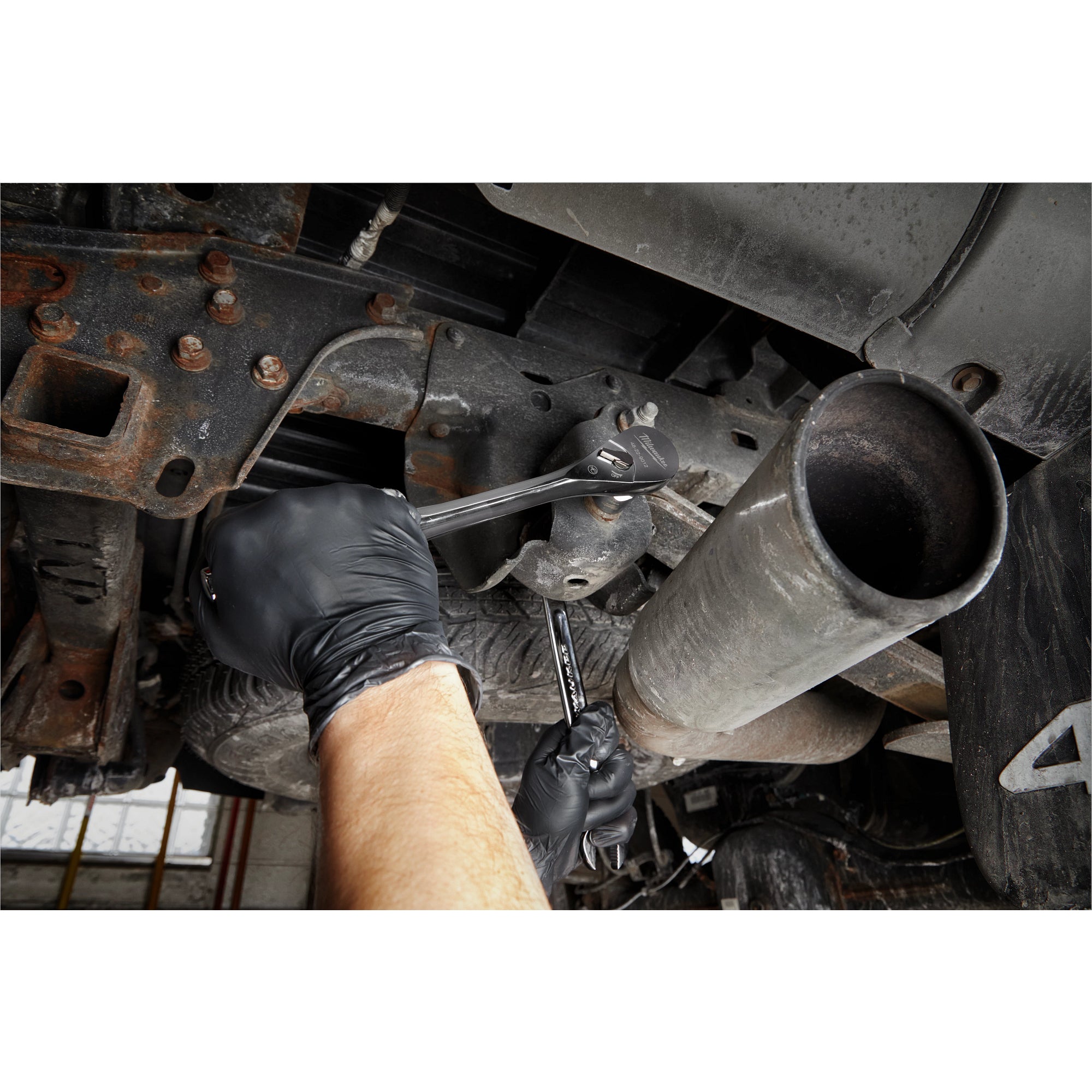 ENSEMBLE DE 47 DOUILLES ET CLIQUET 1/2'' SAE/METRIC