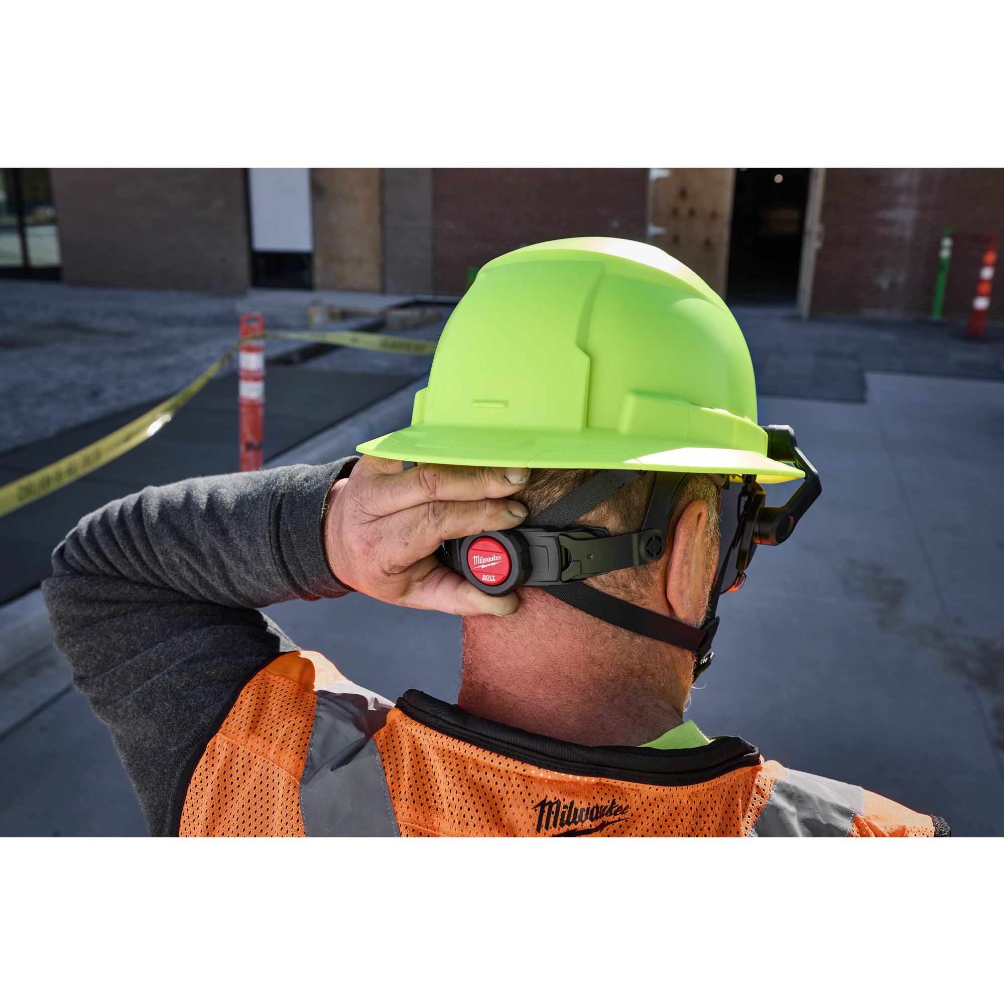 CASQUE DE SÉCURITÉ NOIR BOLT TYPE 2 REBORD COMPLET CLASSE E