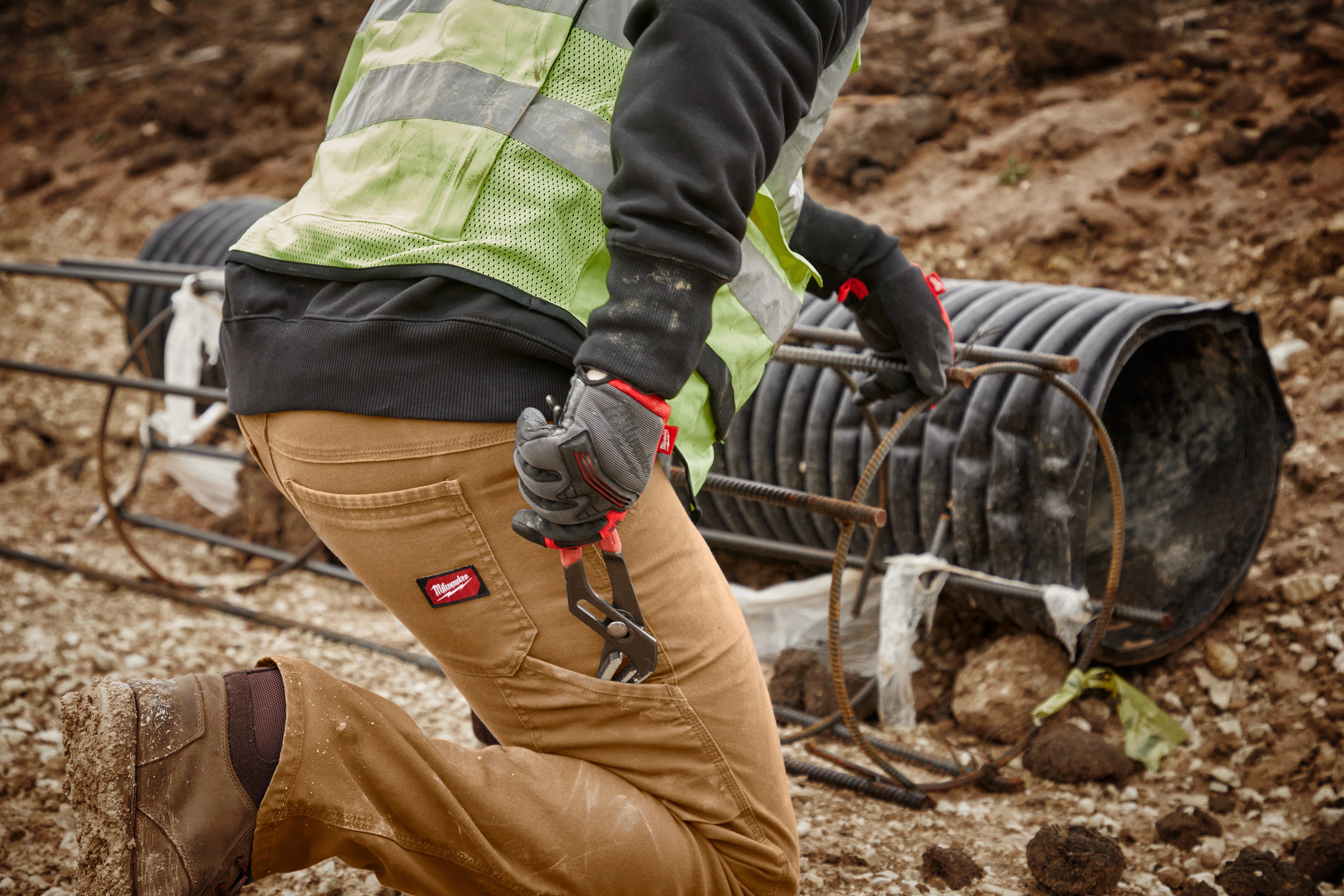 MILWAUKEE HEAVY-DUTY WORK PANTS (KHAKI - 38X32)
