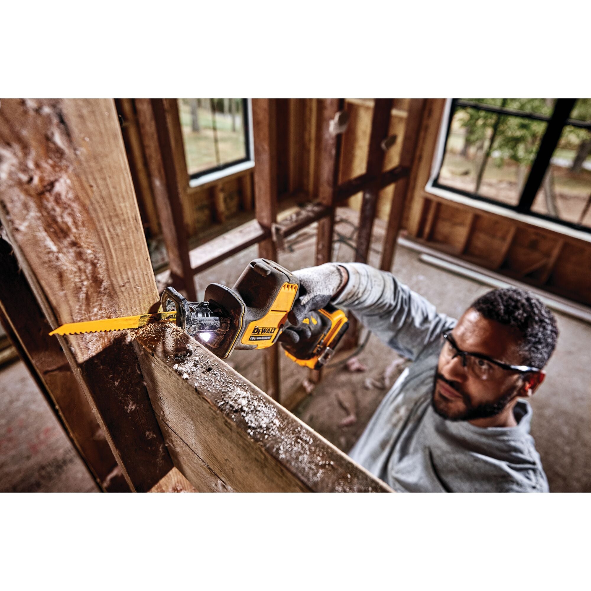ATOMIC 20V MAX Brushless Reciprocating Saw