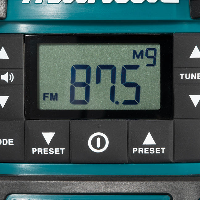 RADIO AVEC LANTERNE 18V LXT