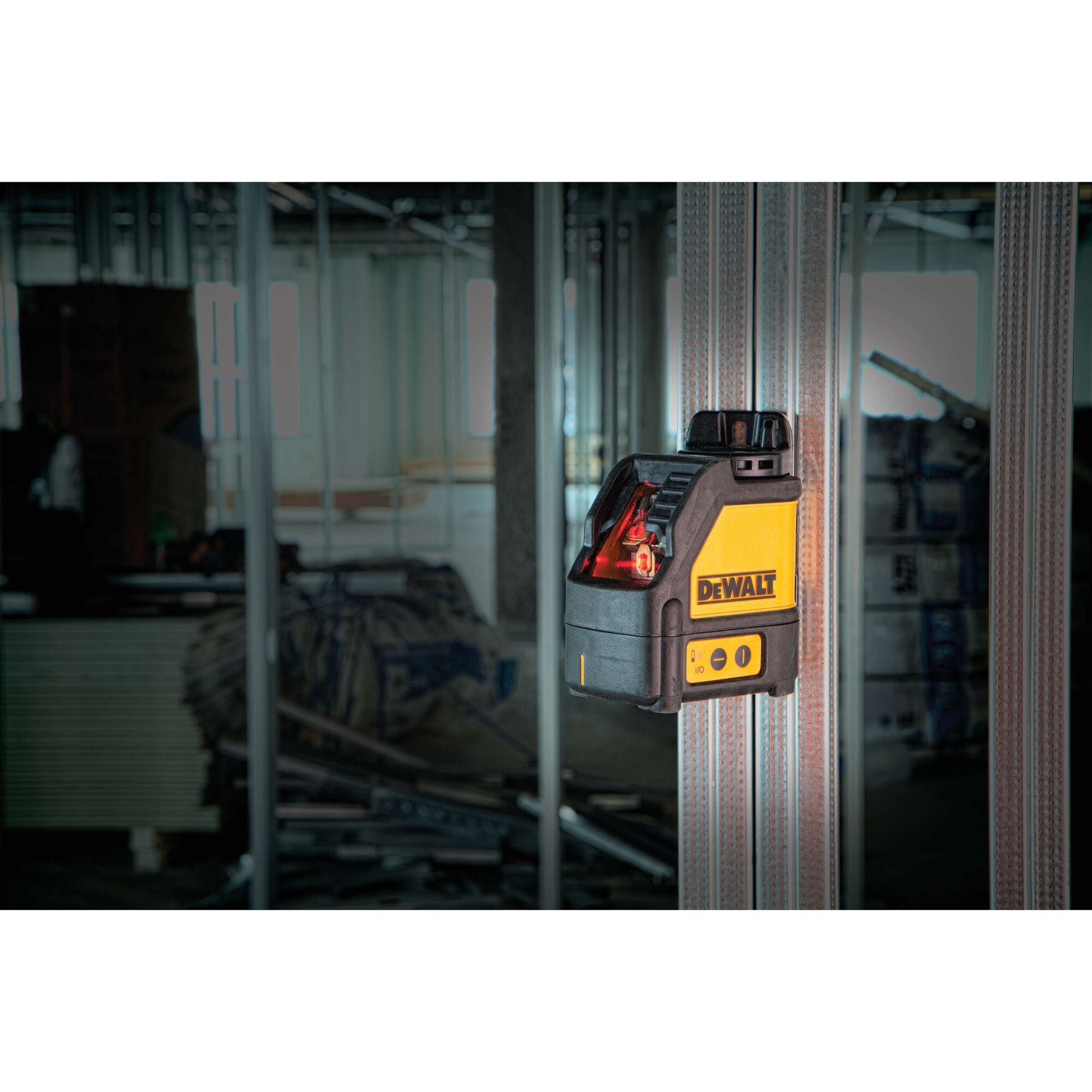 2-BEAM SELF-LEVELLING RED LASER (ALKALINE)