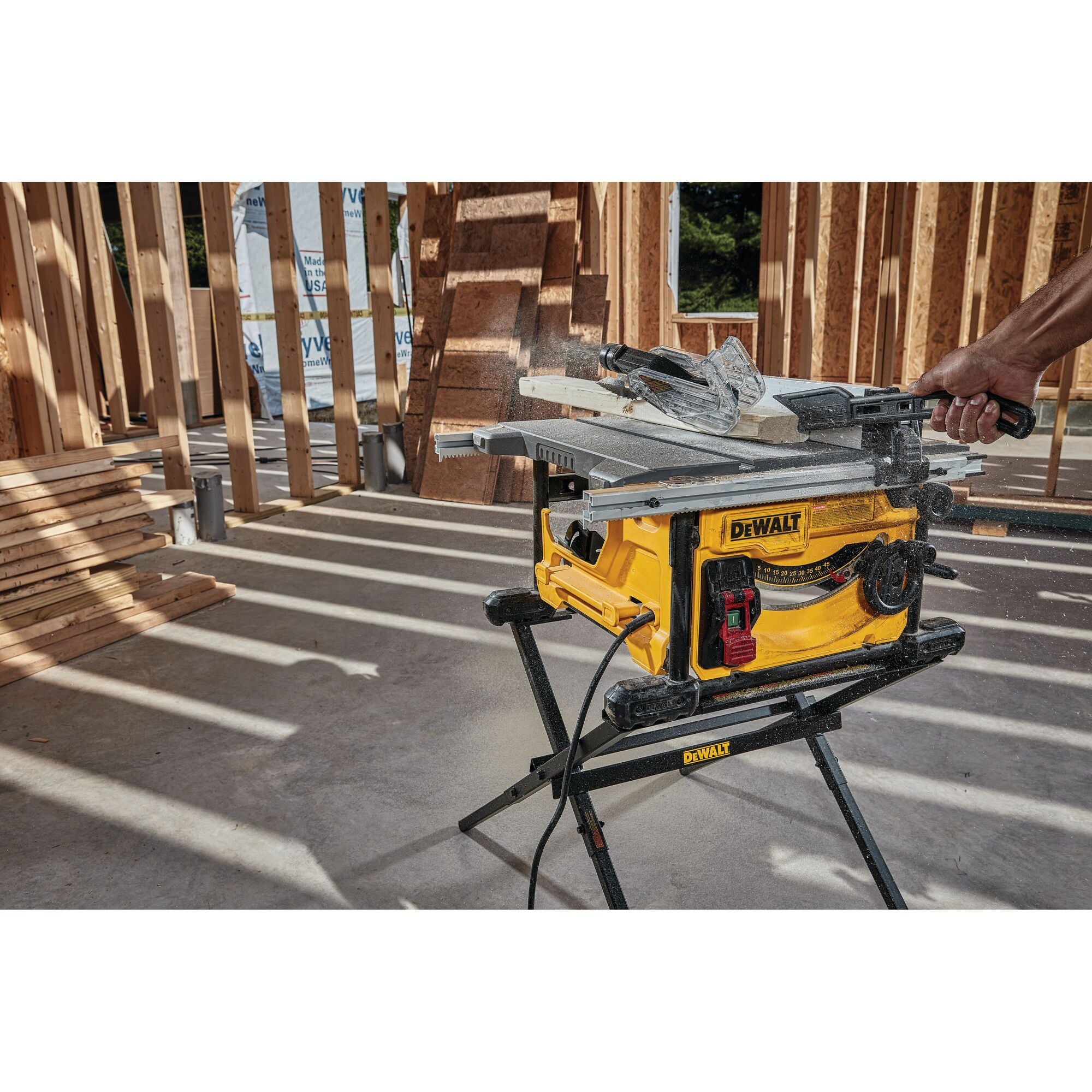 8-1/4" ELECTRIC TABLE SAW