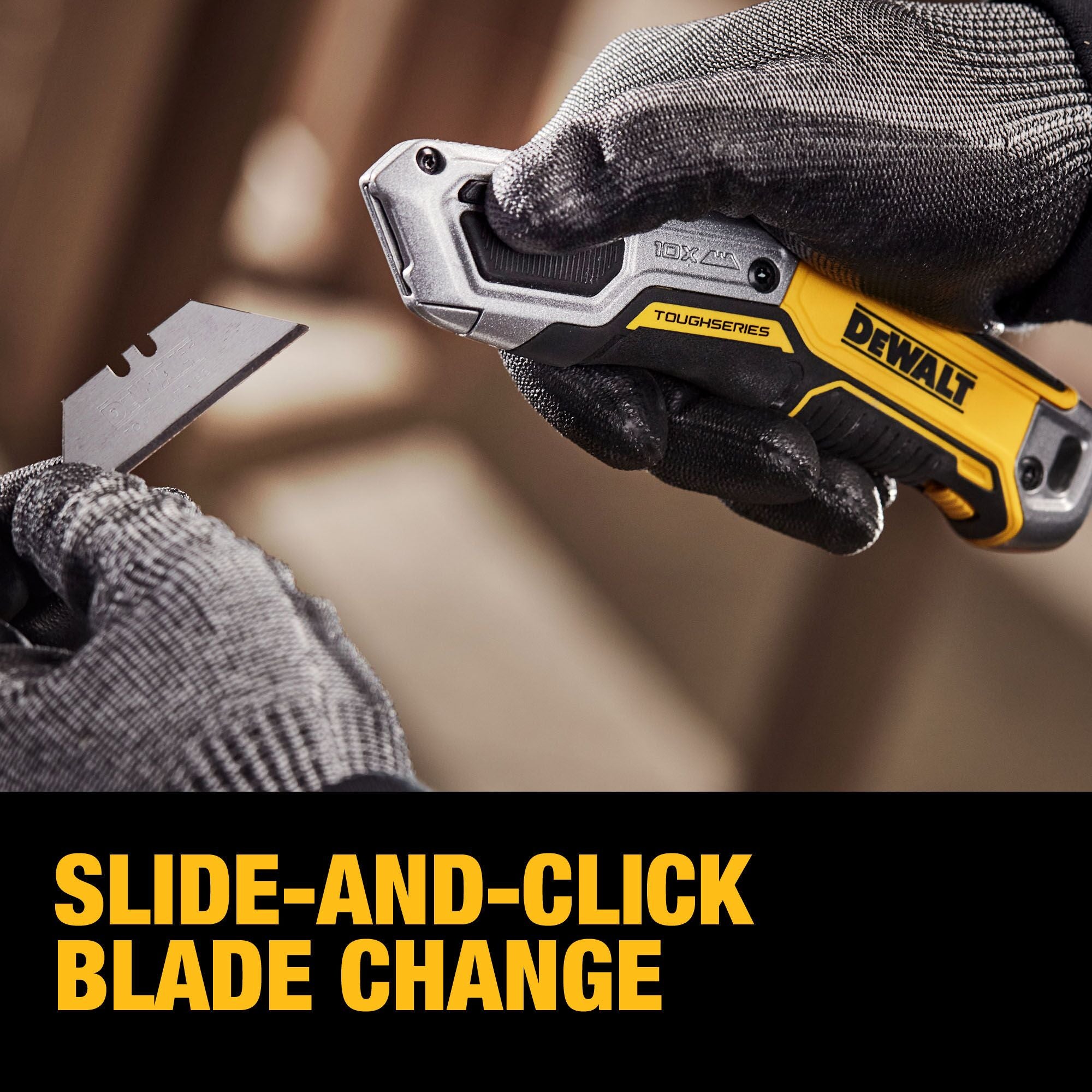 COUTEAU UTILITAIRE RÉTRACTABLE DEWALT TOUGHSERIES