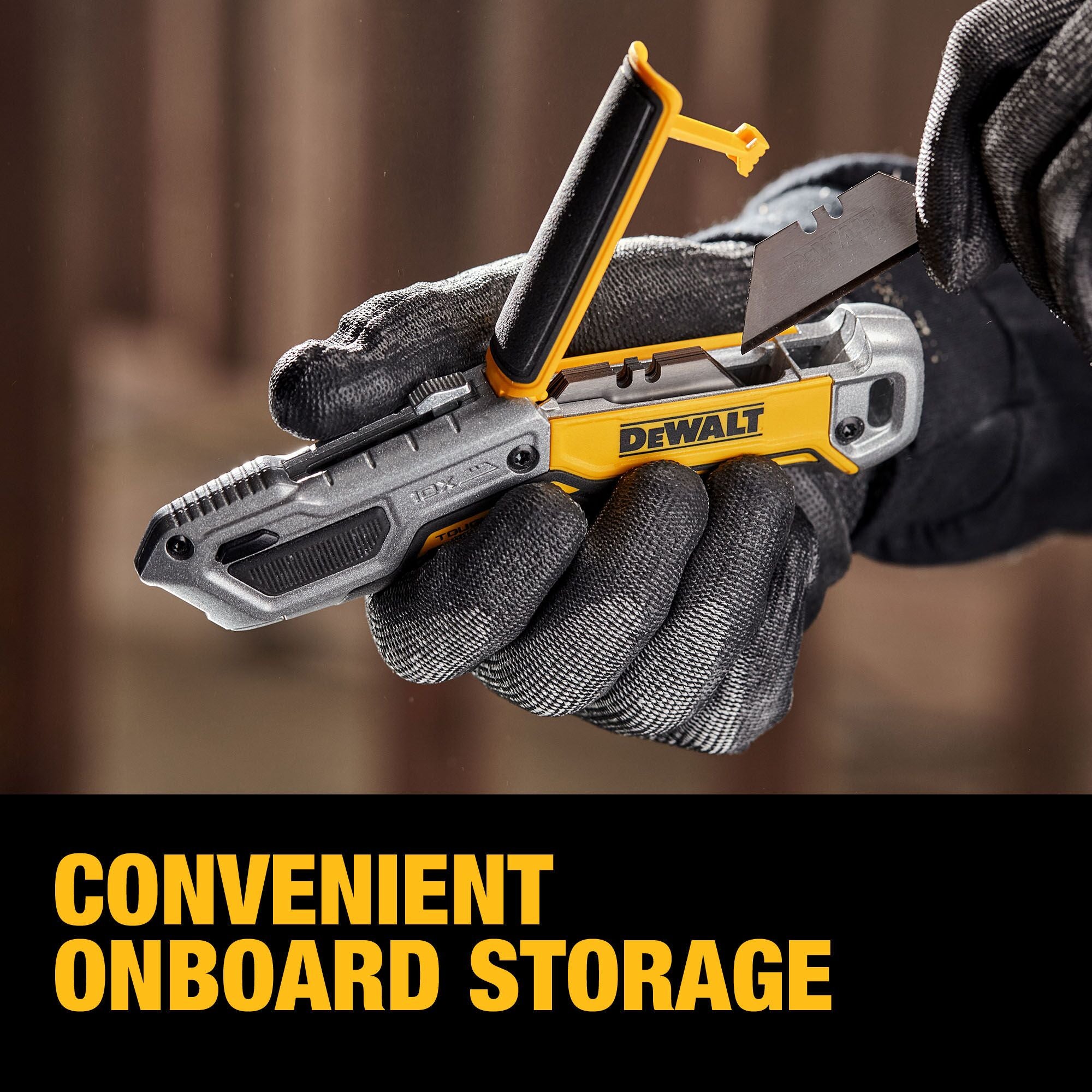 COUTEAU UTILITAIRE RÉTRACTABLE DEWALT TOUGHSERIES
