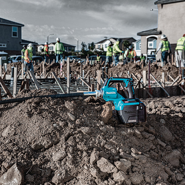 3.9' XGT 40V BRUSHLESS CONCRETE VIBRATOR